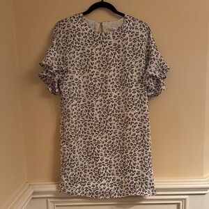 Three Eighty Two Women's White and Gray Leopard Print Ruffle Sleeve Dress XS